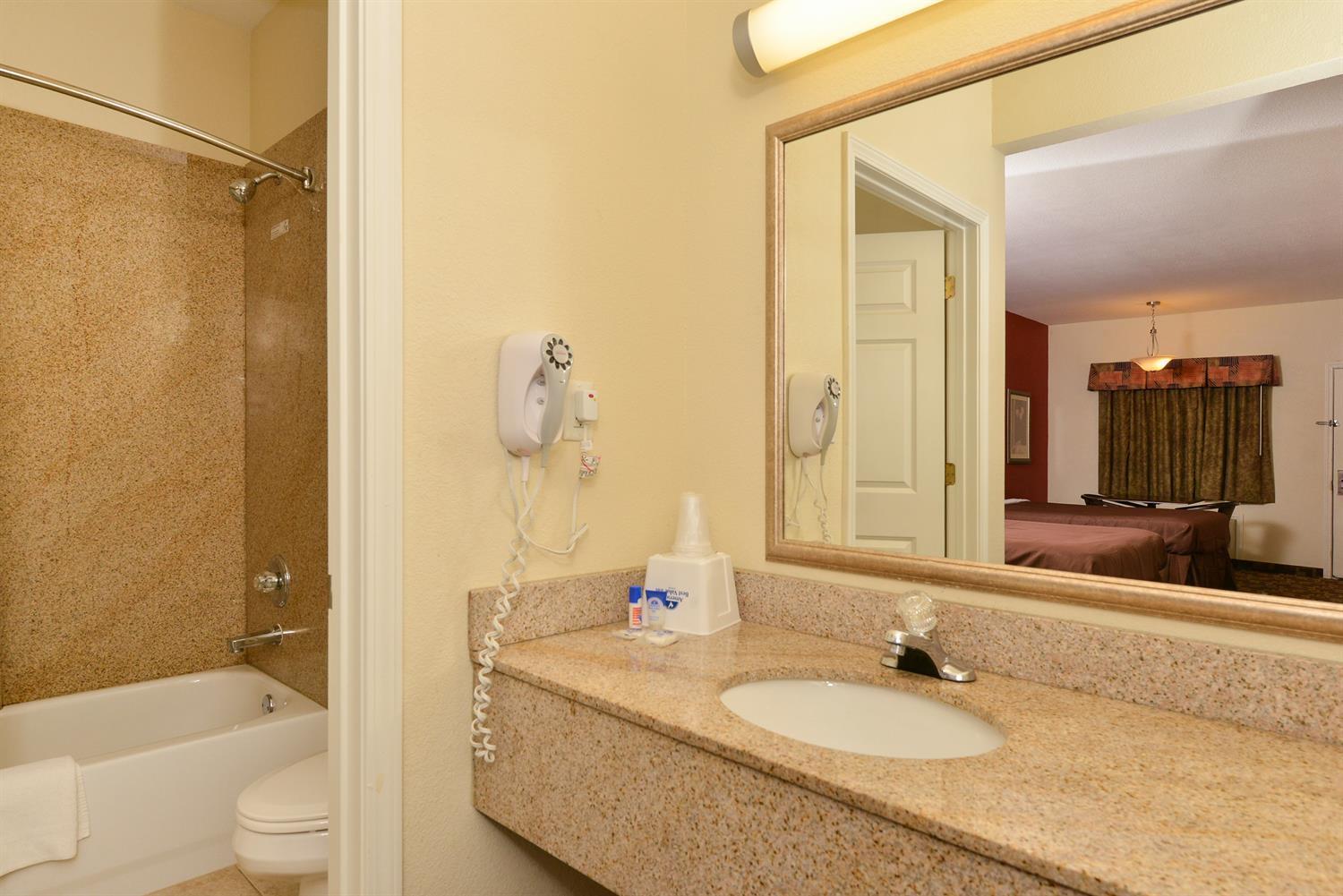 Americas Best Value Inn Byhalia Extérieur photo