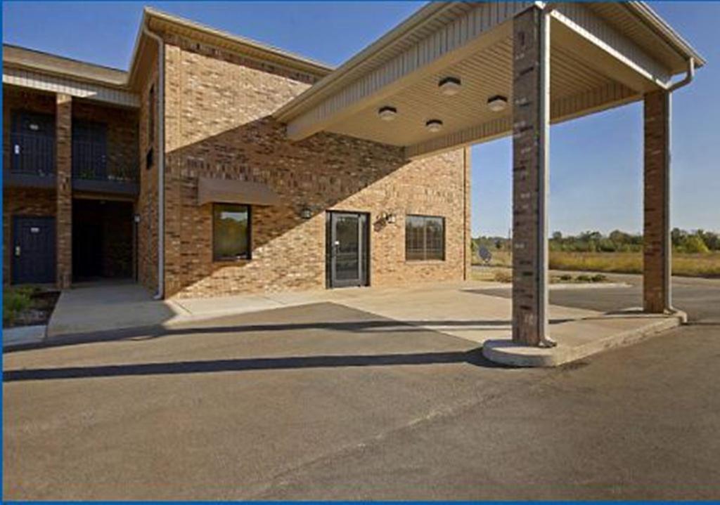 Americas Best Value Inn Byhalia Extérieur photo