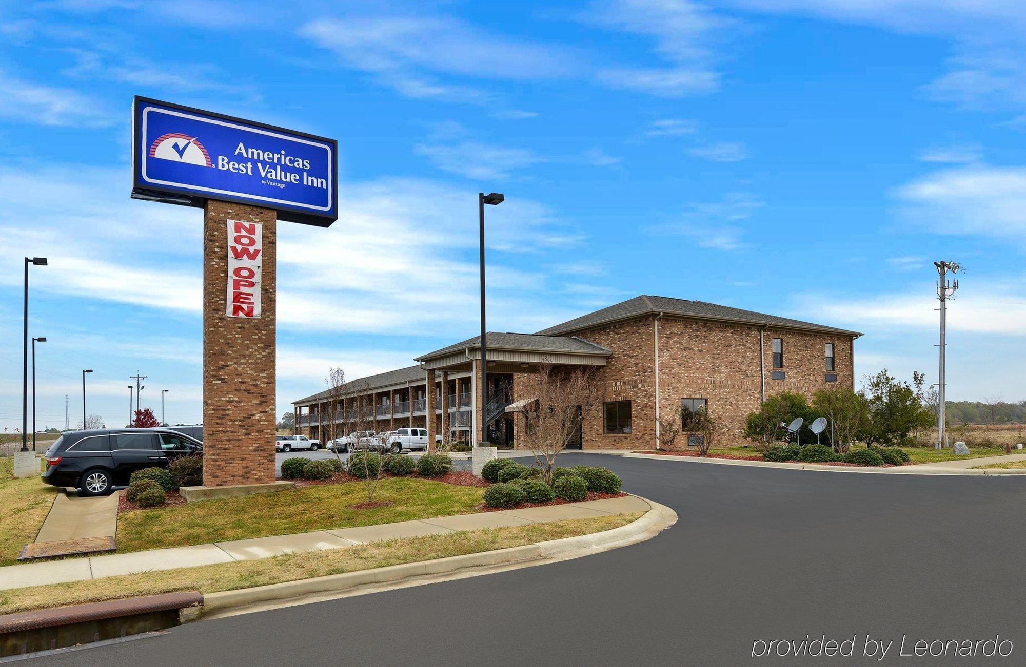 Americas Best Value Inn Byhalia Extérieur photo